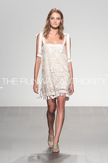 Tadashi Shoji